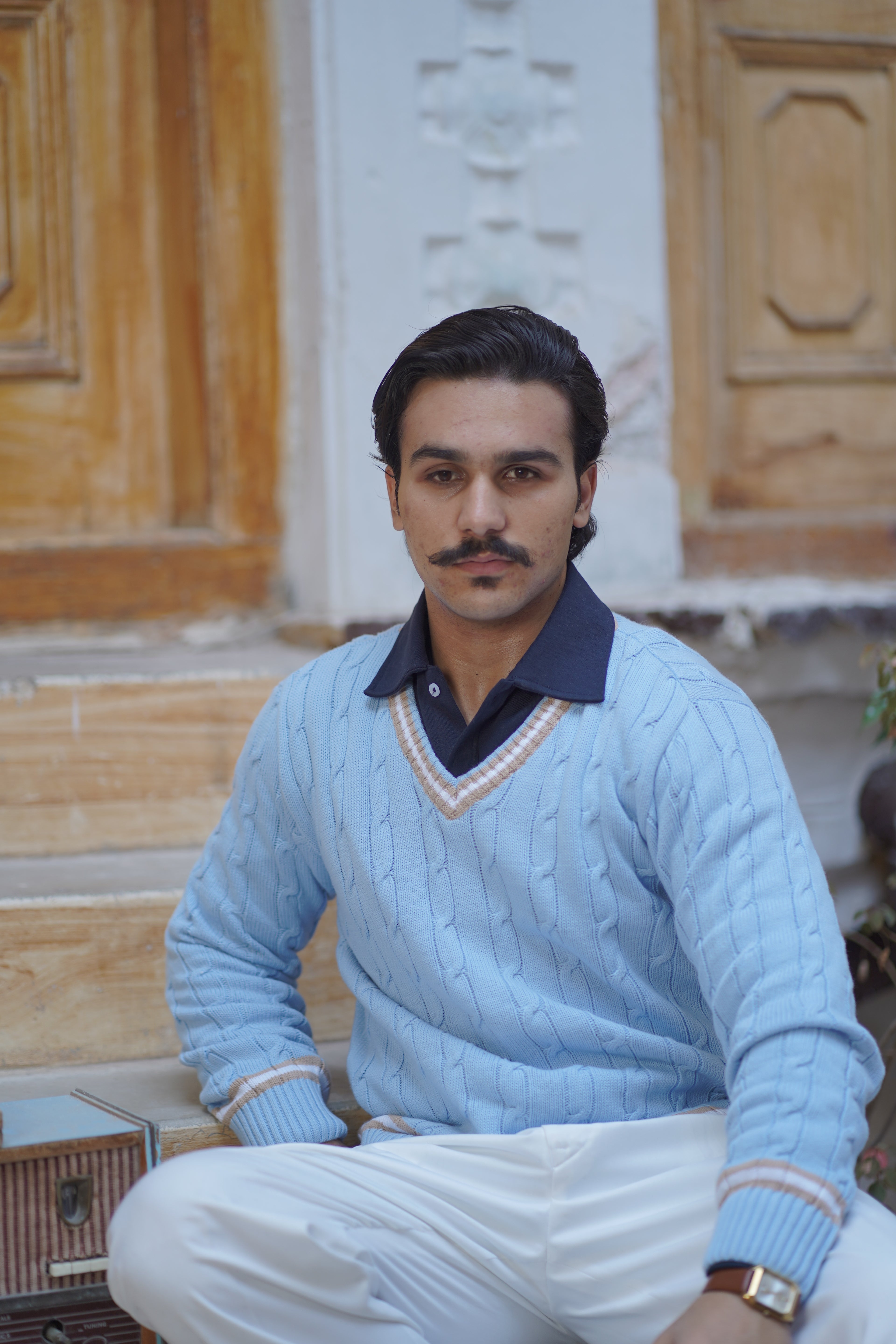 Off White Cable Knitted V-Neck Sweaters